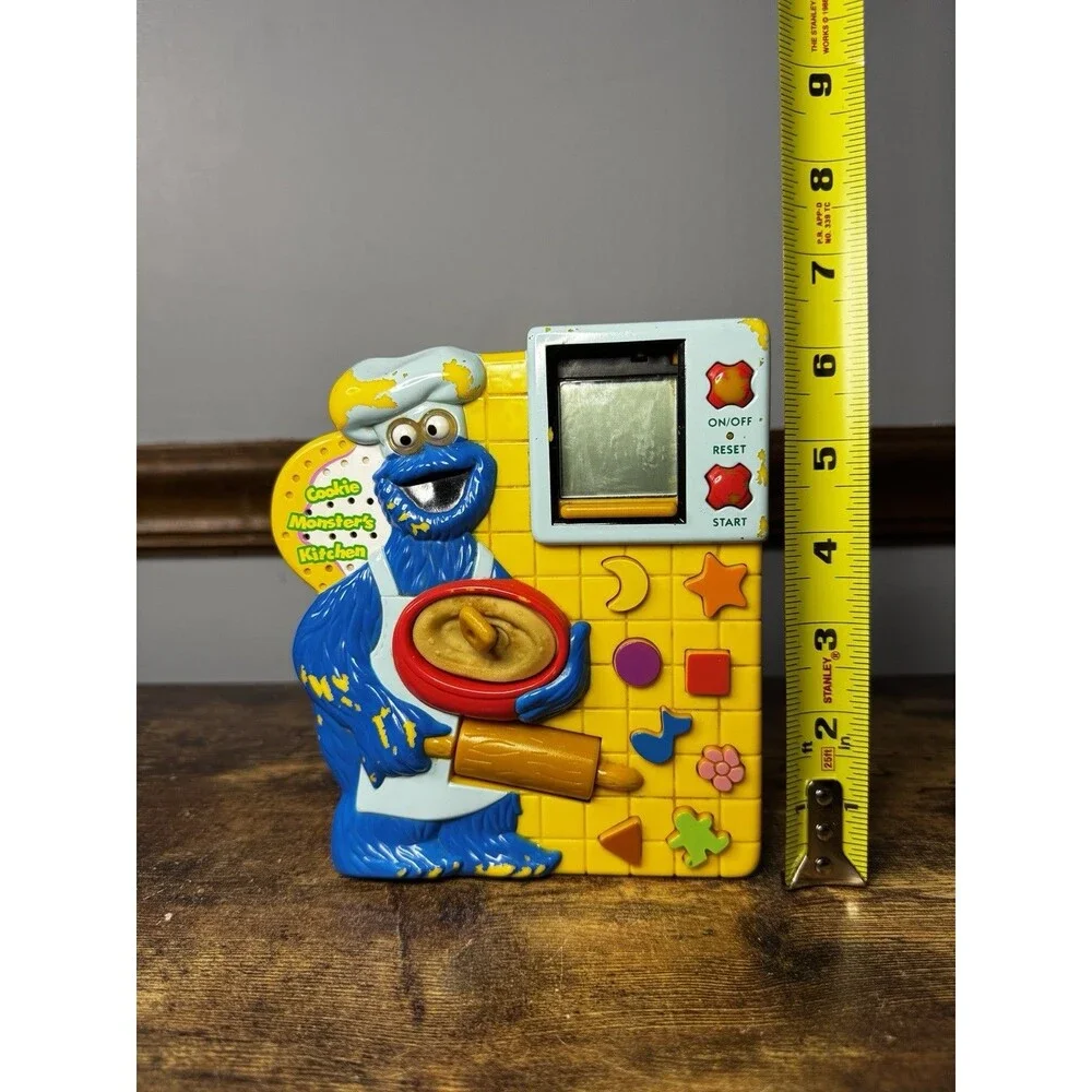 Mattel Cookie Monster's Kitchen Electronic Handheld Toy 2000 - Works!